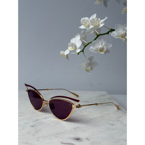 NEW Valentino V-Glassliner VLS118-B Gold Cat Eye Sunglasses $1300 main image 5